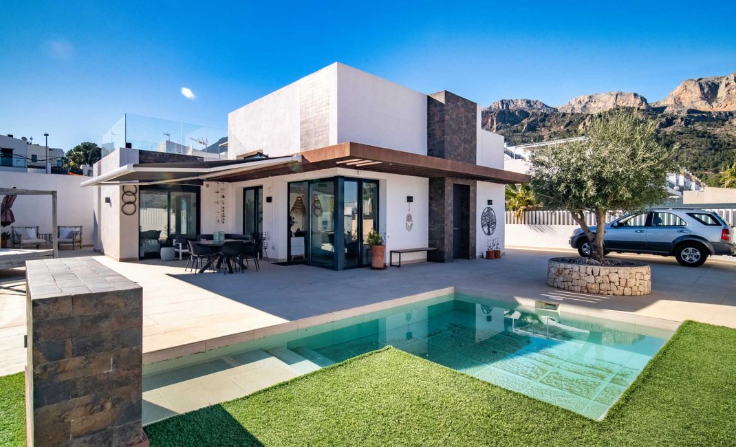 Resale - Villa -
Polop - La Alberca