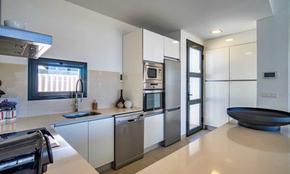 Resale - Villa -
Polop - La Alberca