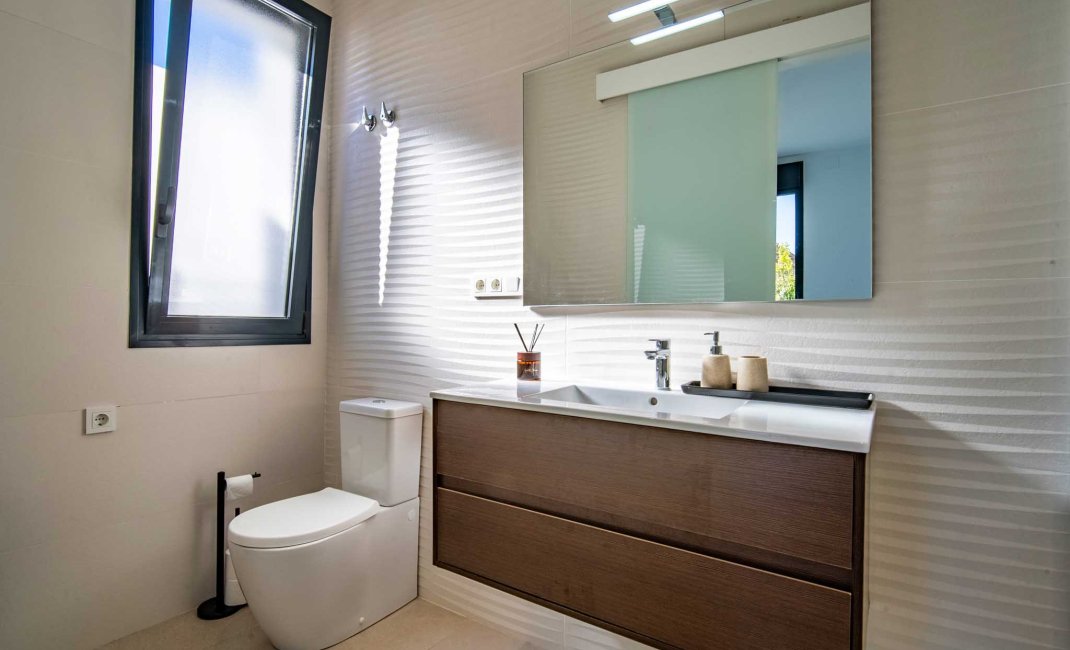 Resale - Villa -
Polop - La Alberca