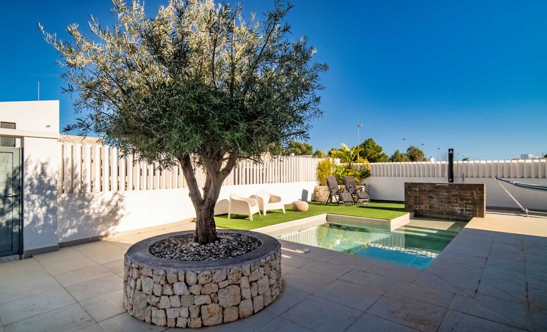 Resale - Villa -
Polop - La Alberca