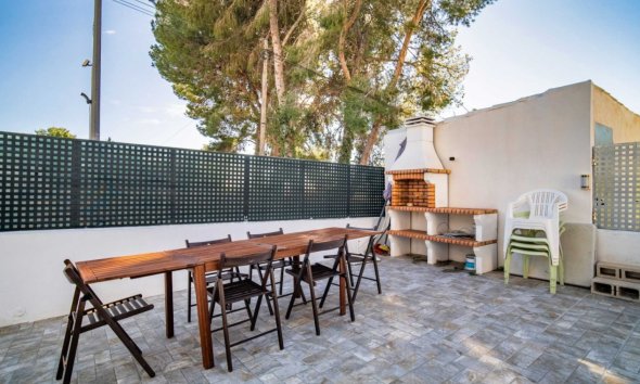 Videresalg - Villa -
La Nucía