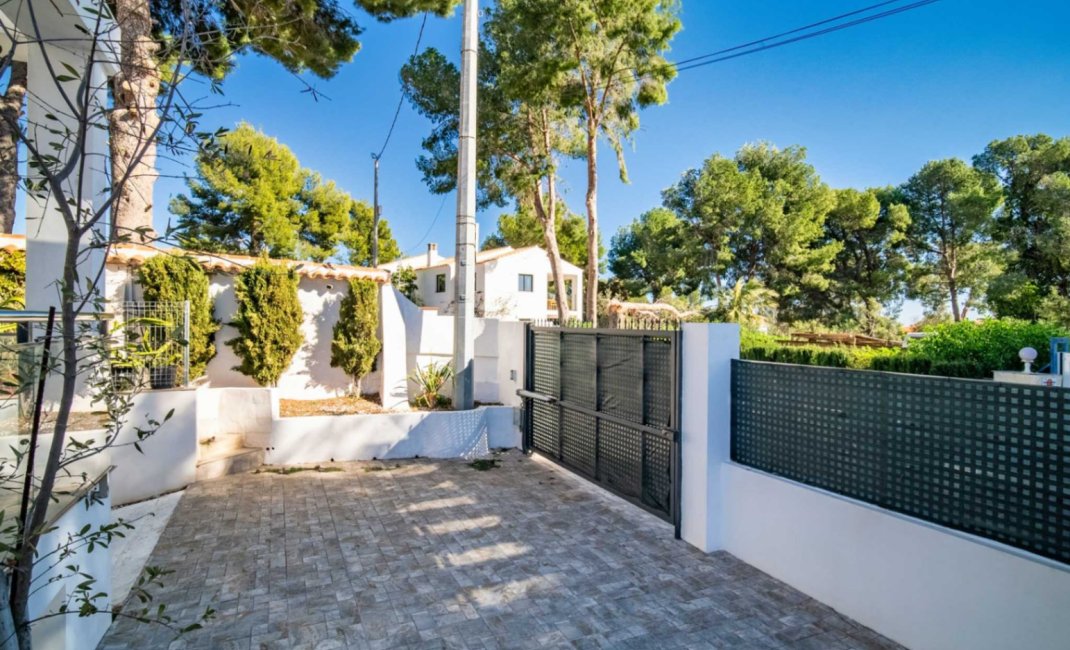 Videresalg - Villa -
La Nucía