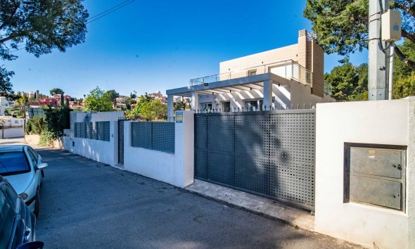 Videresalg - Villa -
La Nucía