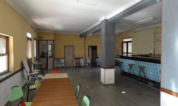 Resale - Townhouse / Semi -
Bolulla - CENTRO