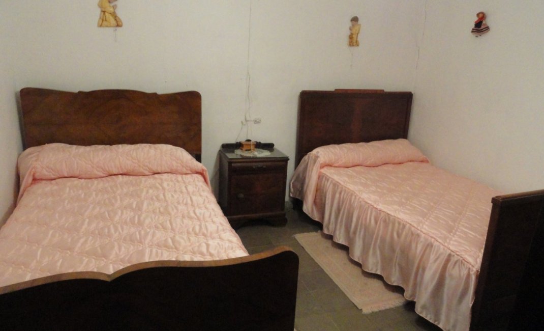 Resale - Townhouse / Semi -
Bolulla - CENTRO