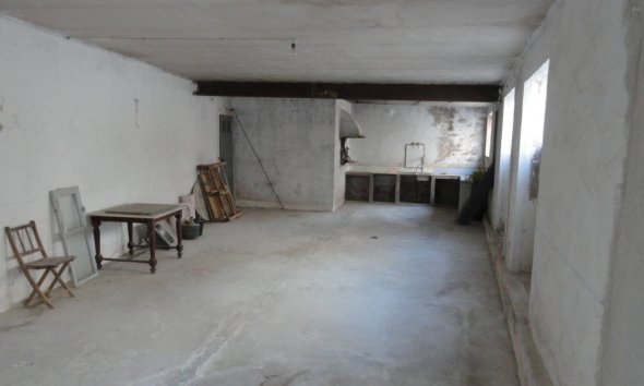 Resale - Townhouse / Semi -
Bolulla - CENTRO