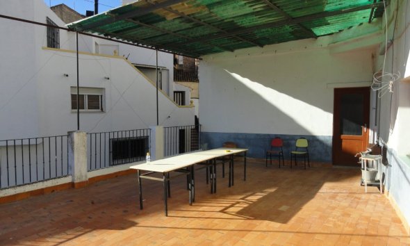 Resale - Townhouse / Semi -
Bolulla - CENTRO