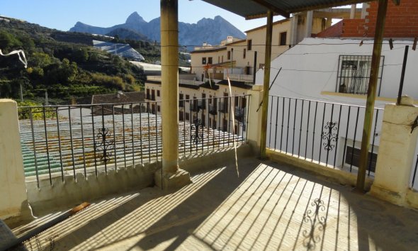 Resale - Townhouse / Semi -
Bolulla - CENTRO