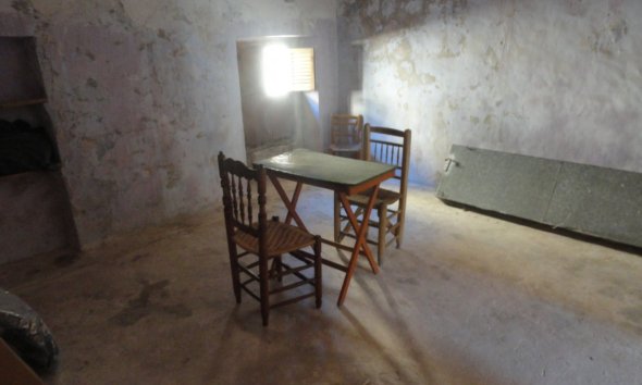 Resale - Townhouse / Semi -
Bolulla - CENTRO