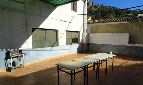 Resale - Townhouse / Semi -
Bolulla - CENTRO