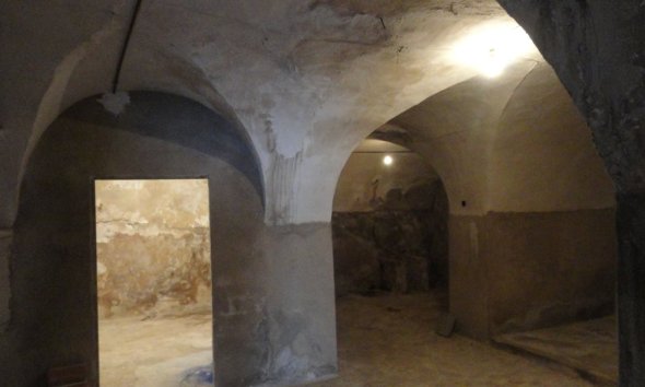 Resale - Townhouse / Semi -
Bolulla - CENTRO