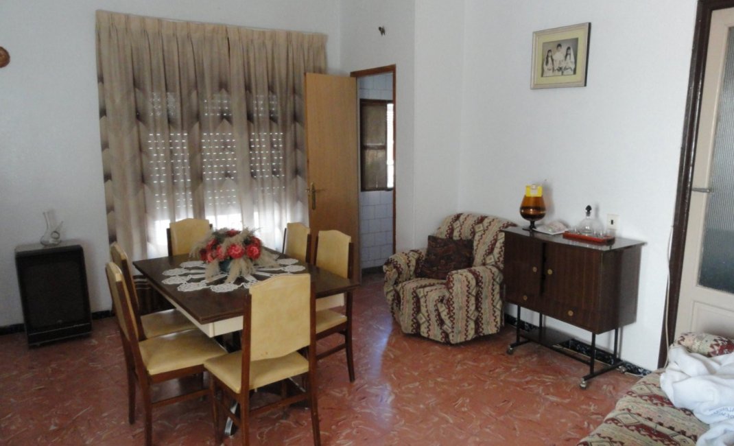 Resale - Townhouse / Semi -
Bolulla - CENTRO