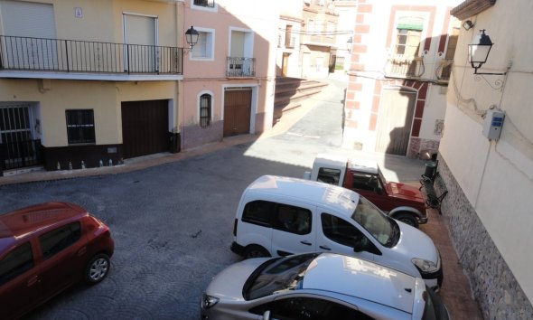 Resale - Townhouse / Semi -
Bolulla - CENTRO