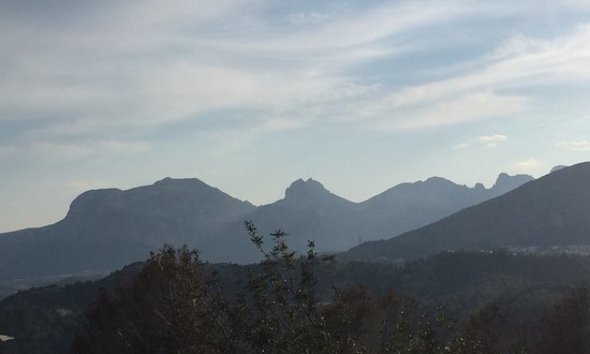 Resale - Townhouse / Semi -
Bolulla - CENTRO