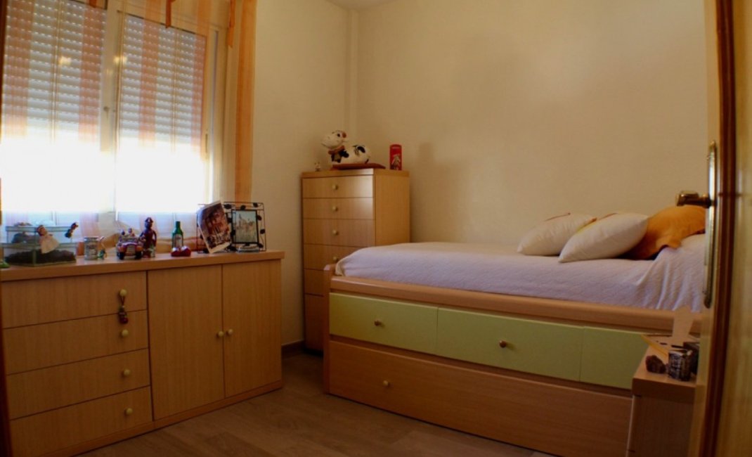 Resale - Villa -
La Nucía - Urbanisations