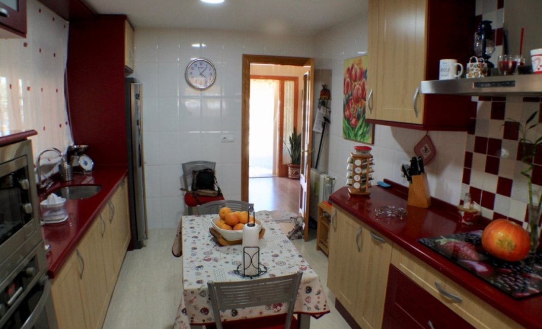 Resale - Villa -
La Nucía - Urbanisations