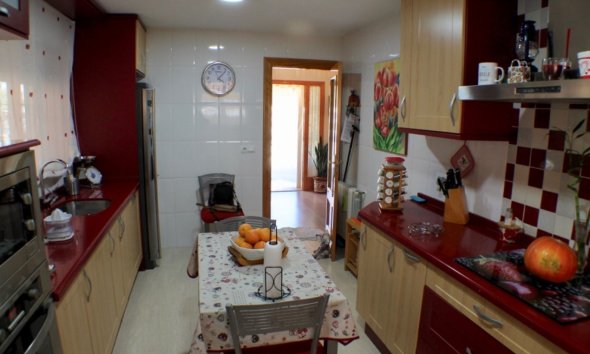 Resale - Villa -
La Nucía - Urbanisations