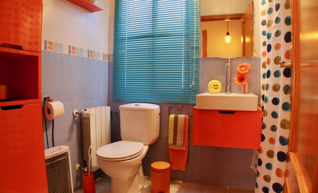 Resale - Villa -
La Nucía - Urbanisations