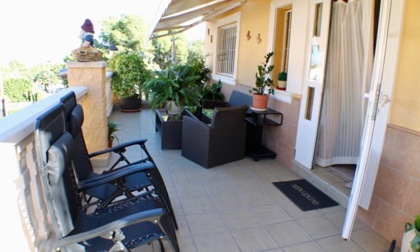 Resale - Villa -
La Nucía - Urbanisations