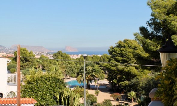 Resale - Villa -
La Nucía - Urbanisations