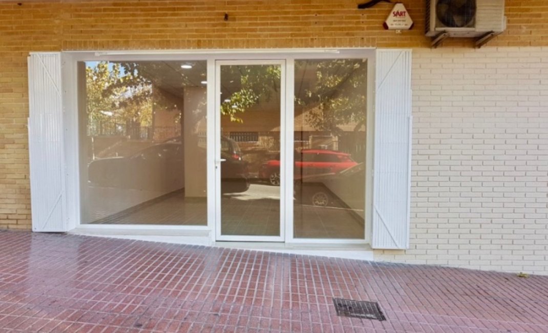 Resale - Commercial -
Benidorm - Colonia Madrid / Foietes