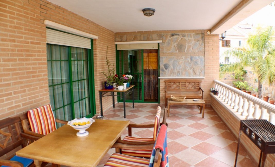 Resale - Villa -
Benidorm - Rincón de Loix