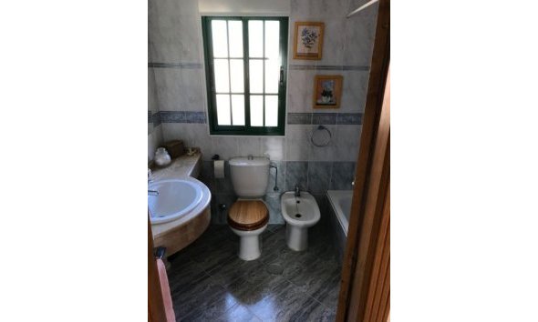 Resale - Villa -
Benidorm - Rincón de Loix