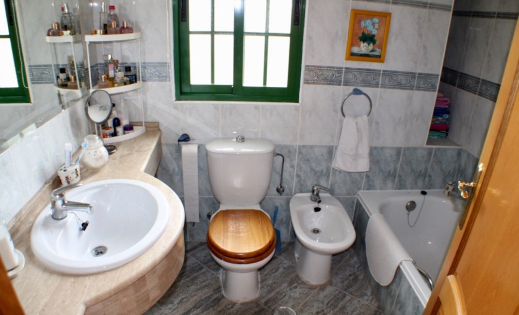 Resale - Villa -
Benidorm - Rincón de Loix