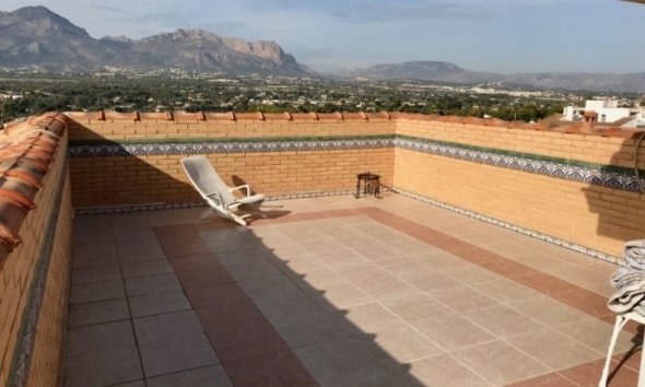 Resale - Villa -
Benidorm - Rincón de Loix