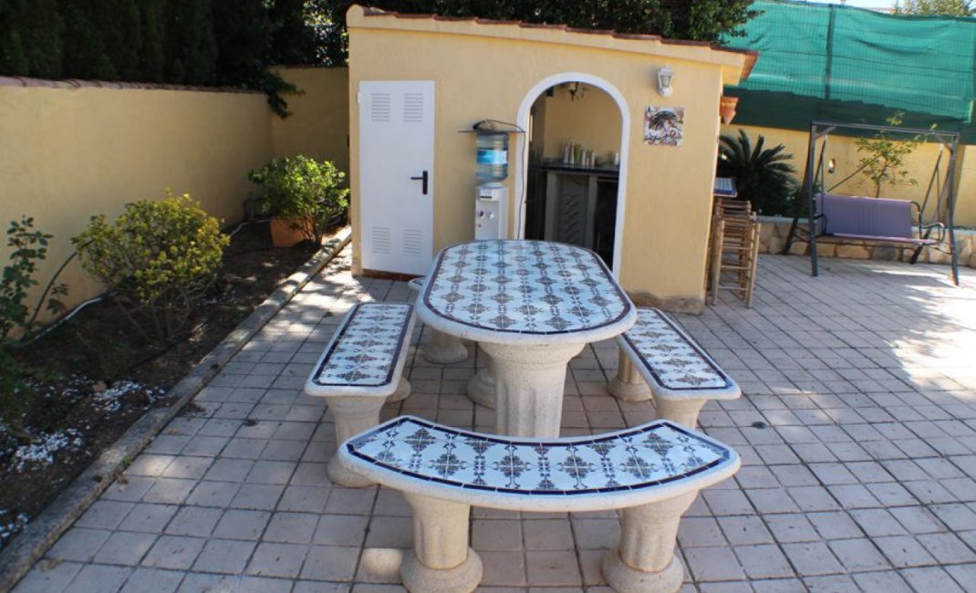 Resale - Villa -
Alfaz del Pi - Alfas del Pí