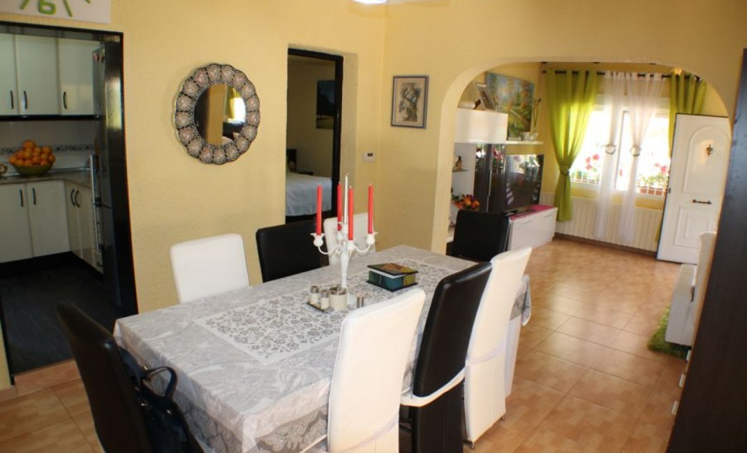 Resale - Villa -
Alfaz del Pi - Alfas del Pí