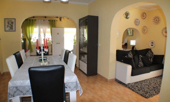 Resale - Villa -
Alfaz del Pi - Alfas del Pí