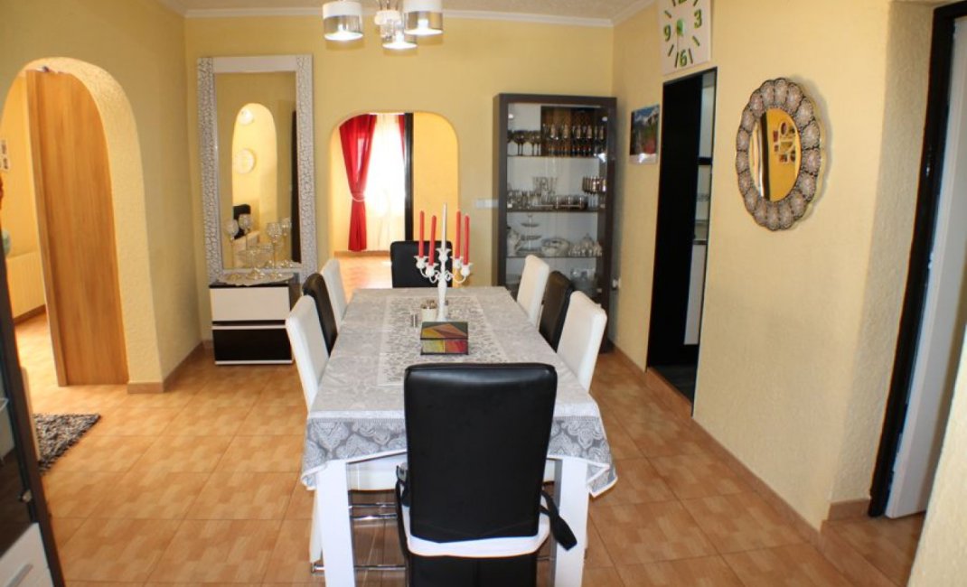 Resale - Villa -
Alfaz del Pi - Alfas del Pí