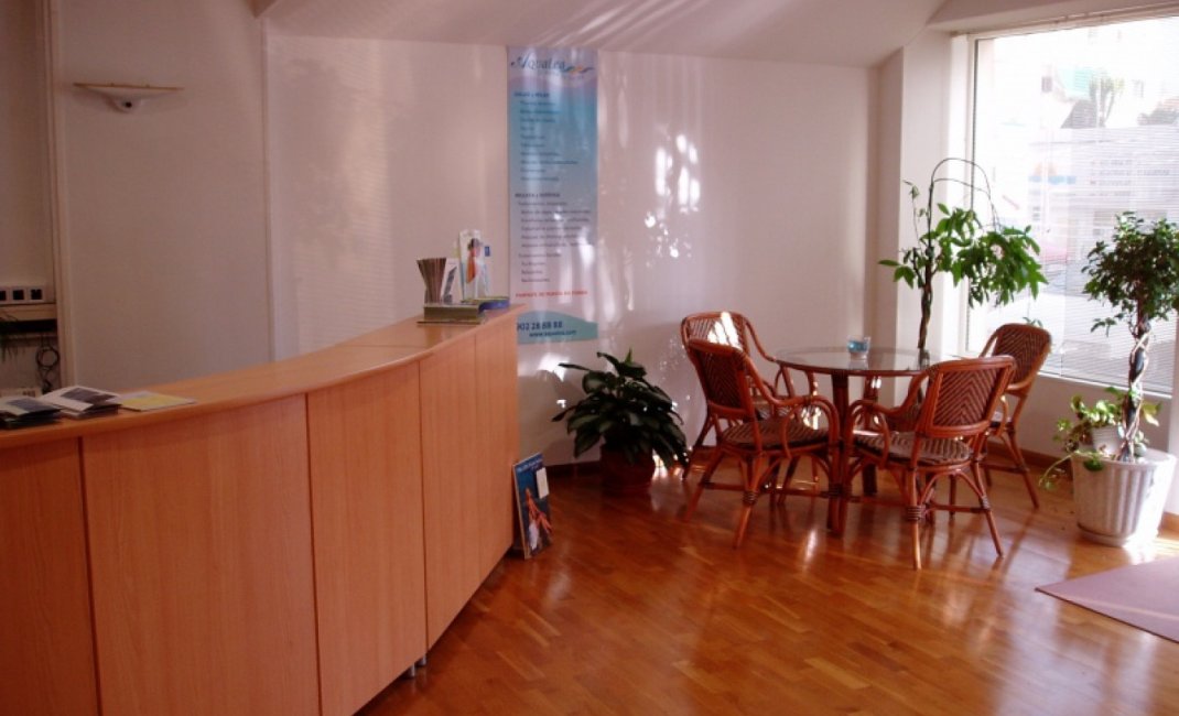 Revente - Commercial -
Altea