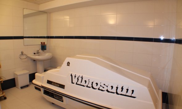 Revente - Commercial -
Altea