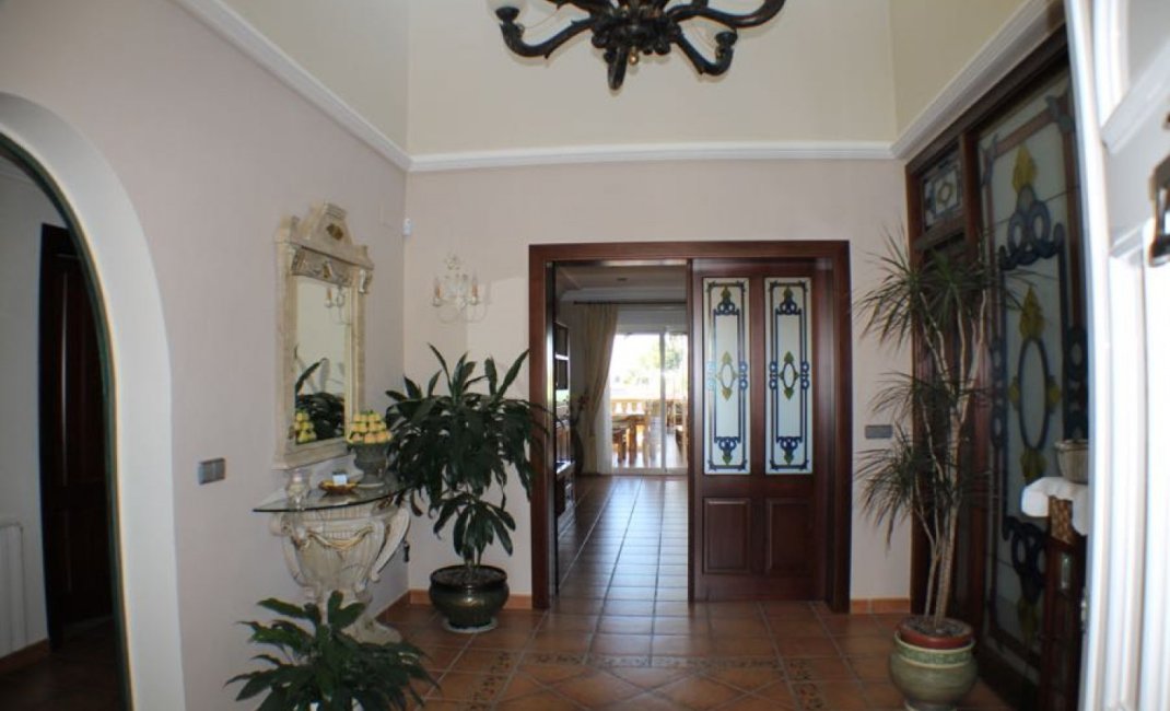 Resale - Villa -
Alfaz del Pi - Alfas del Pí