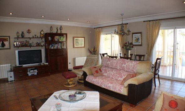 Resale - Villa -
Alfaz del Pi - Alfas del Pí