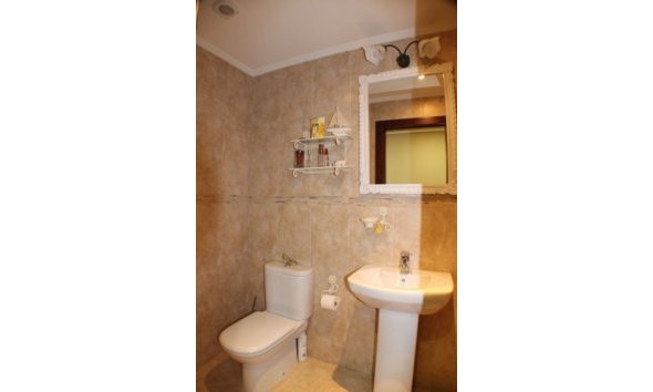 Resale - Villa -
Alfaz del Pi - Alfas del Pí