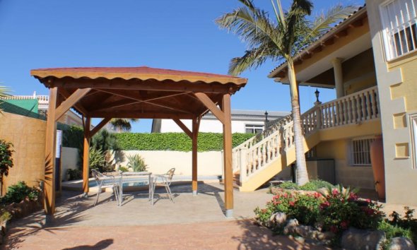 Resale - Villa -
Alfaz del Pi - Alfas del Pí