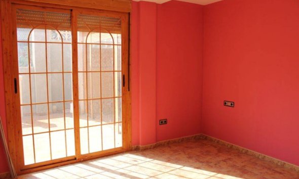 Resale - Villa -
Benidorm - Poniente