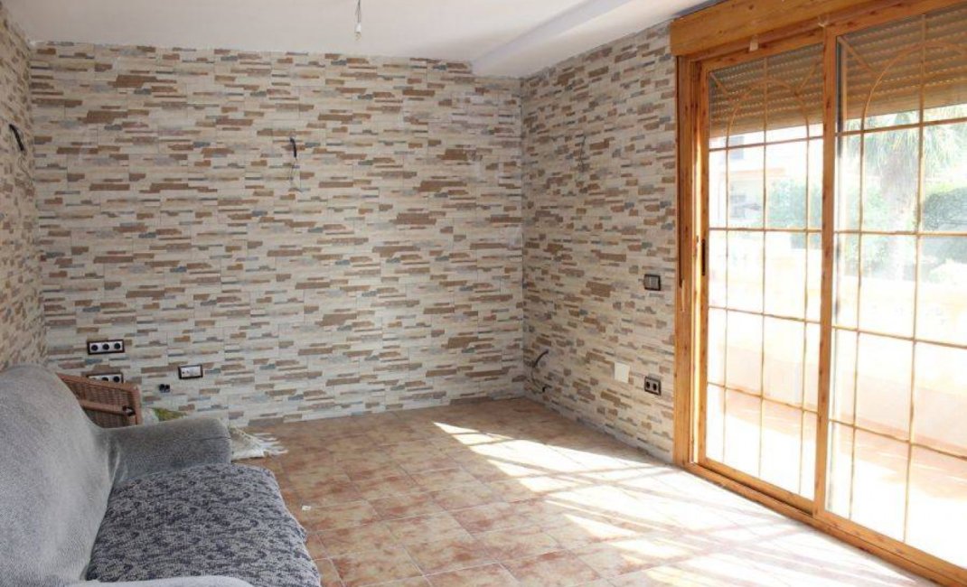 Resale - Villa -
Benidorm - Poniente