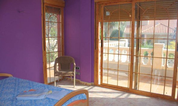 Resale - Villa -
Benidorm - Poniente