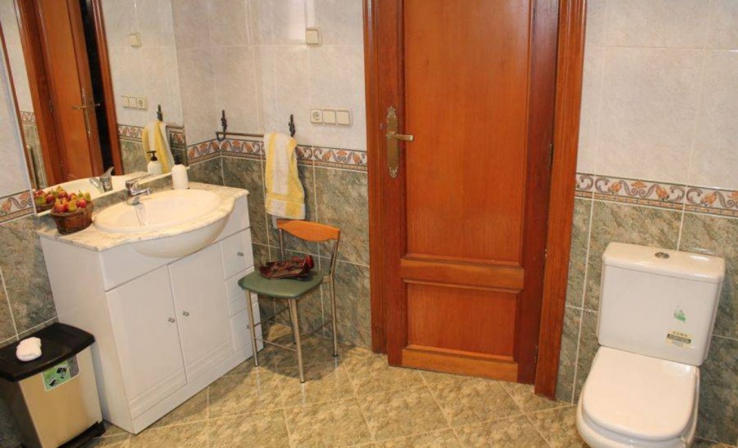 Resale - Villa -
Benidorm - Poniente