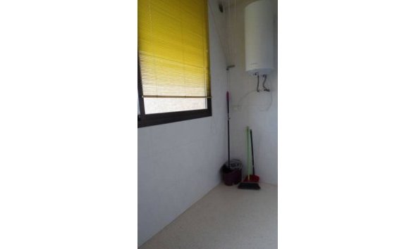Resale - Apartment / flat -
Benidorm - Poniente