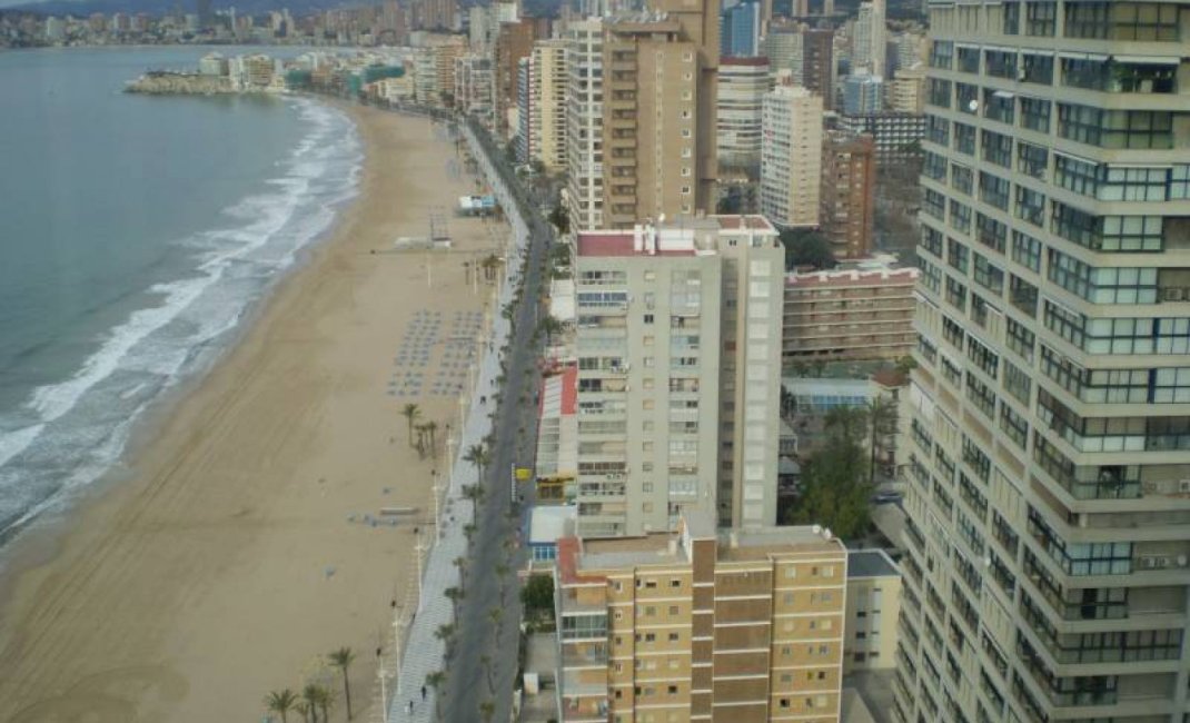 Resale - Apartment / flat -
Benidorm - Levante