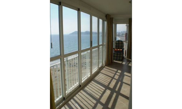 Resale - Apartment / flat -
Benidorm - Levante