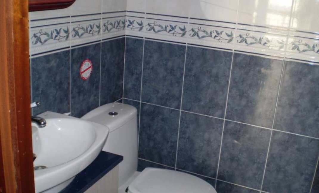 Resale - Apartment / flat -
Benidorm - Levante