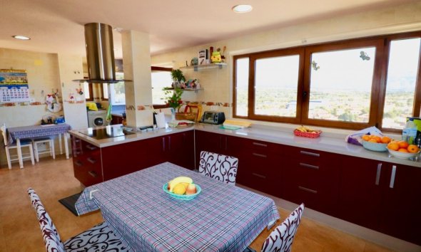 Resale - Villa -
Benidorm - Rincón de Loix