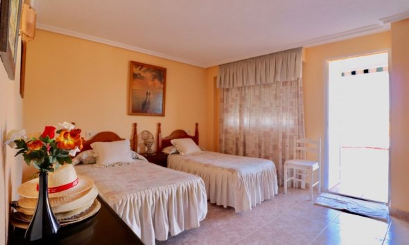 Resale - Villa -
Benidorm - Rincón de Loix