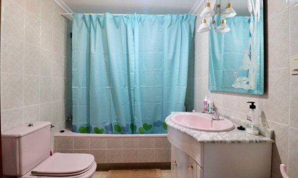 Resale - Villa -
Benidorm - Rincón de Loix